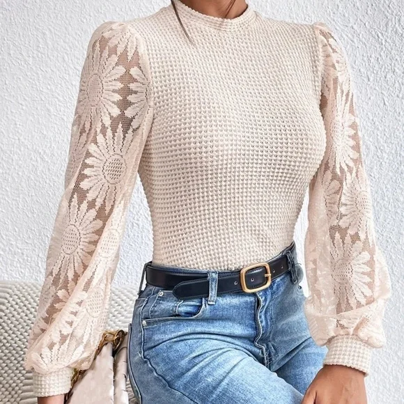 057 Boho Floral Sheer Lace Sleeve Top - Picture 3 of 8